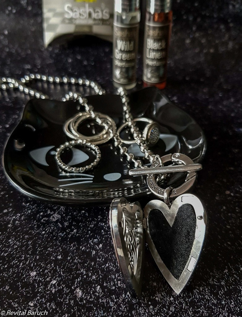 תליון לב פתוח