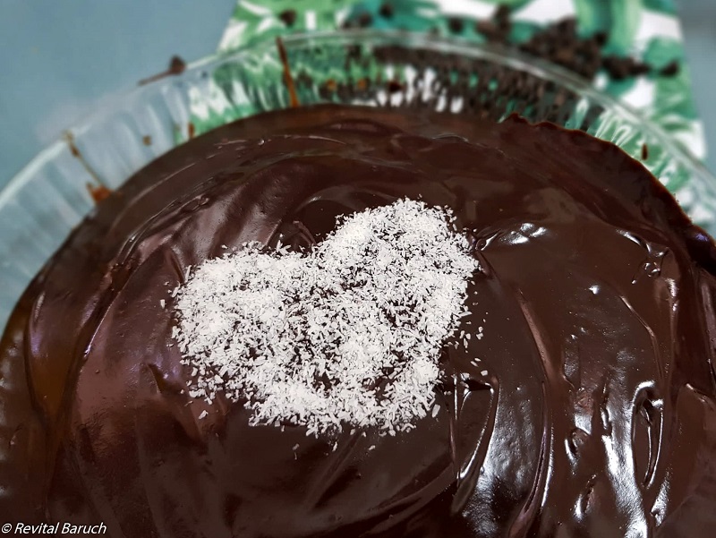 עוגת שוקולד טבעונית - קוקוס